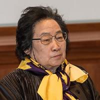 Photograph of Tu Youyou