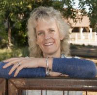 Headshot of Dr. Alison Van Eenennaam